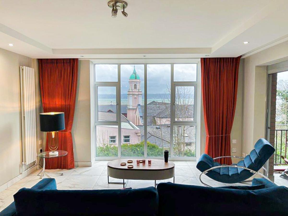 Modern Luxurious Apartment W/ Patio Balcony & View Jordanstown المظهر الخارجي الصورة